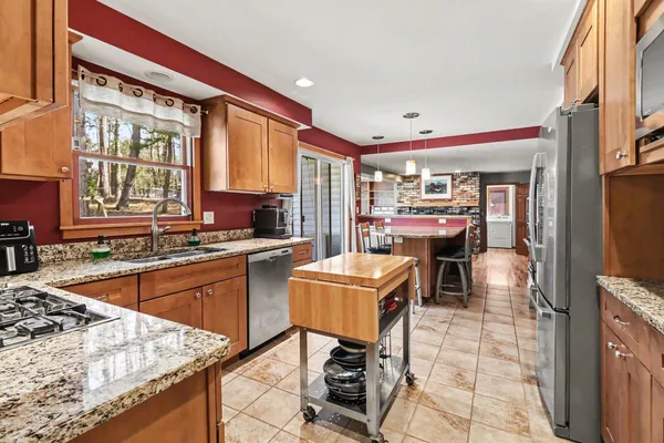 $575,000 | 1378 North Lendale Street, Ludington, MI 49431