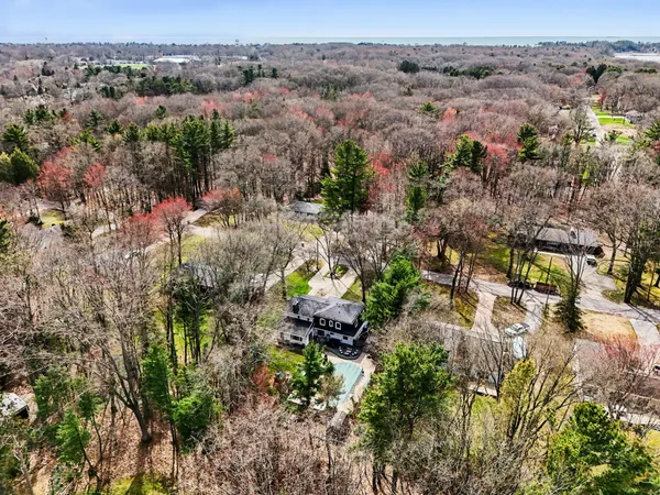 $575,000 | 1378 North Lendale Street, Ludington, MI 49431