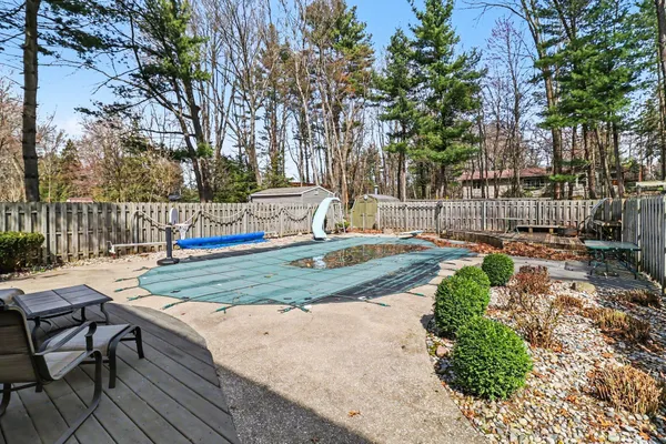 $575,000 | 1378 North Lendale Street, Ludington, MI 49431
