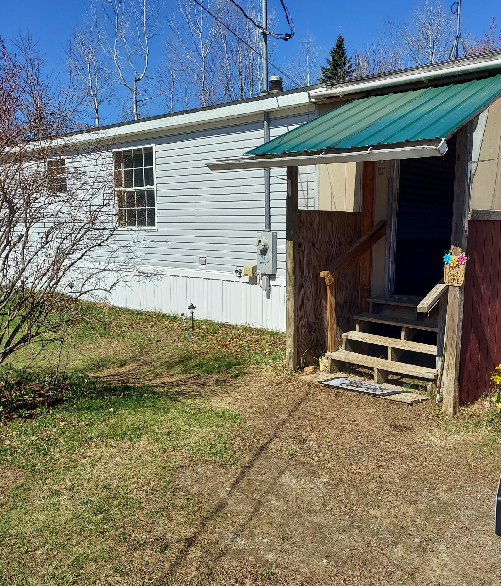 335 Swan Road New Sharon, ME 04955 - Photo 4 of 31 Entrance