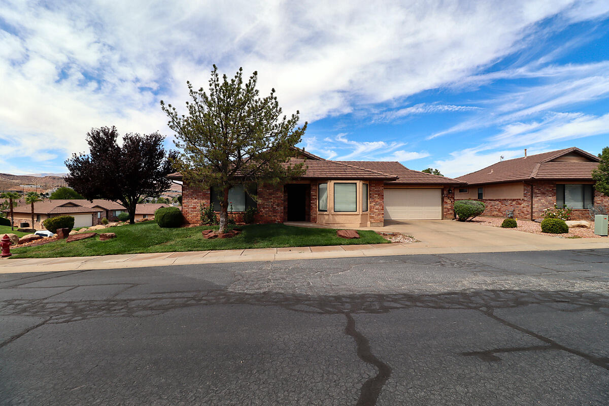 2398 Canterbury Road St. George, UT 84770 - Photo 3 of 27 Canterbury-Outside-Front