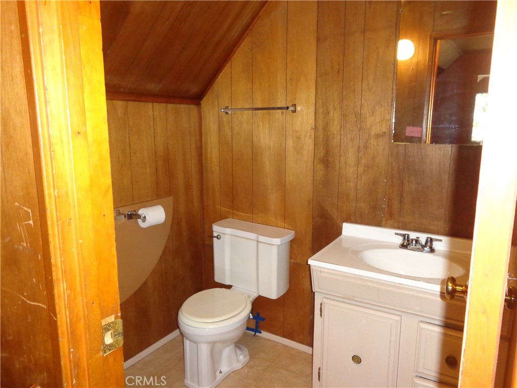 1021 Coulter Pine Road Crestline, CA 92325 - Photo 22 of 31 Half bath upstairs