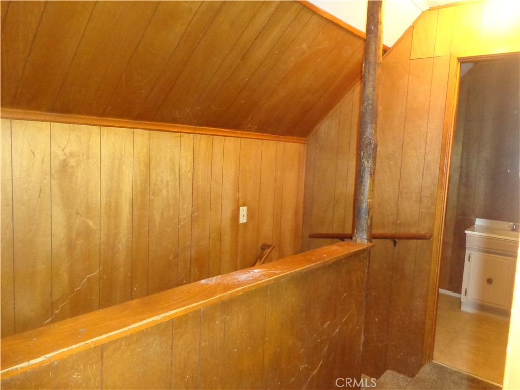 1021 Coulter Pine Road Crestline, CA 92325 - Photo 27 of 31 Stairs