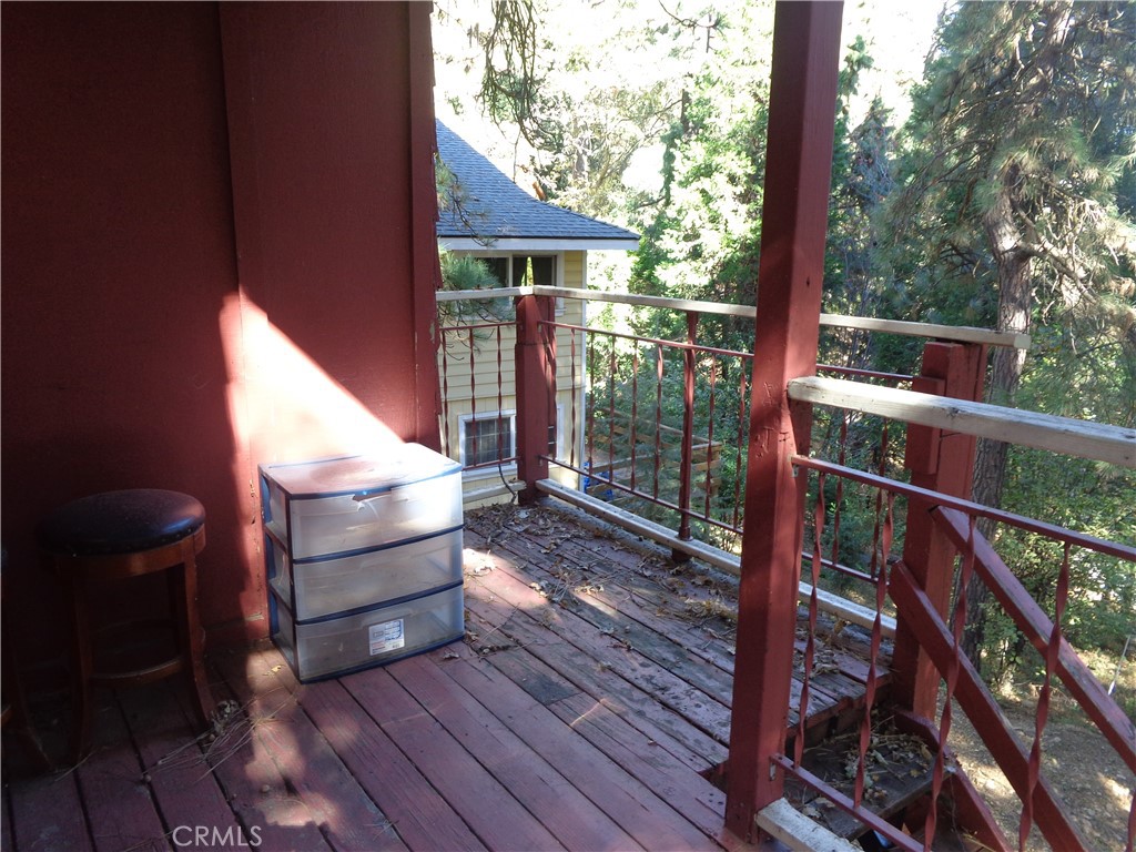 1021 Coulter Pine Road Crestline, CA 92325 - Photo 29 of 31 Back deck