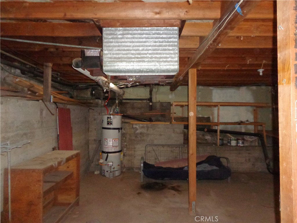 1021 Coulter Pine Road Crestline, CA 92325 - Photo 31 of 31 Build up water heater and furnace