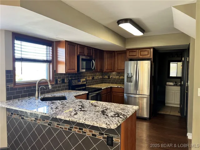 $350,000 | 1209 Pinewood Drive, Osage Beach, MO 65065