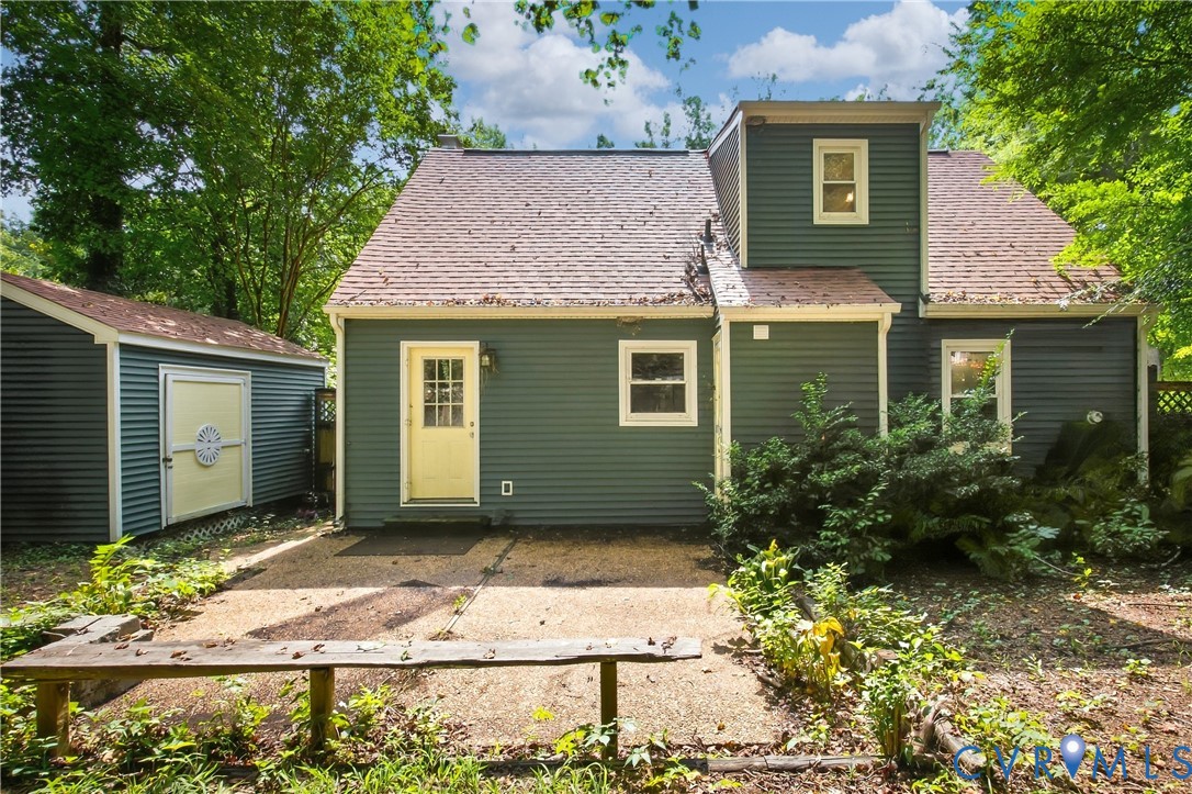 7224 Full Rack Drive Midlothian, VA 23112 - Photo 30 of 36 Rear exterior featuring horizontal siding, a light
