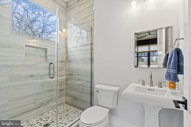 $2,650,000 | 3828 20th Street North, Arlington, VA 22207