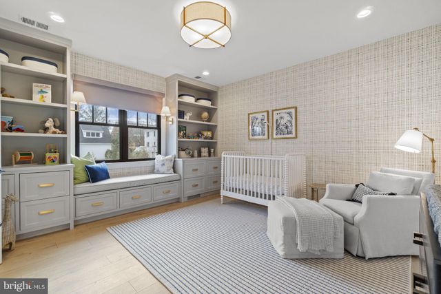 $2,650,000 | 3828 20th Street North, Arlington, VA 22207