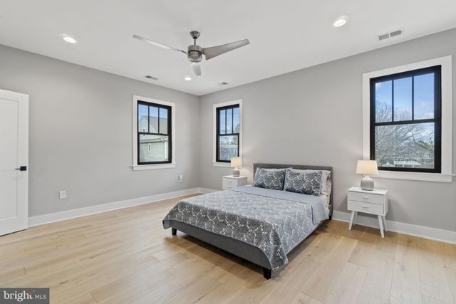 $2,650,000 | 3828 20th Street North, Arlington, VA 22207