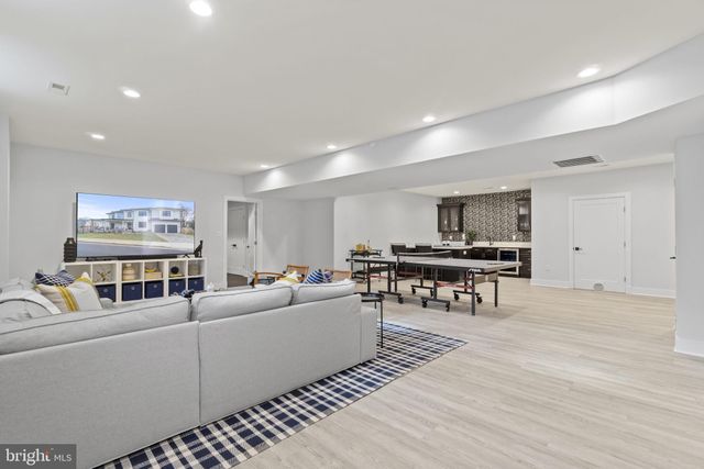 $2,650,000 | 3828 20th Street North, Arlington, VA 22207