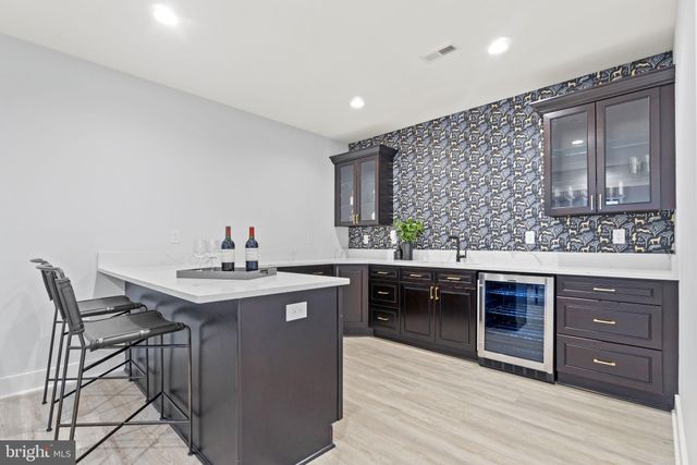 $2,650,000 | 3828 20th Street North, Arlington, VA 22207