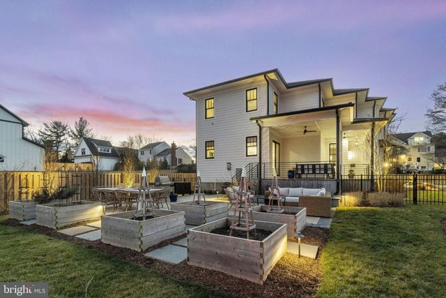 $2,650,000 | 3828 20th Street North, Arlington, VA 22207