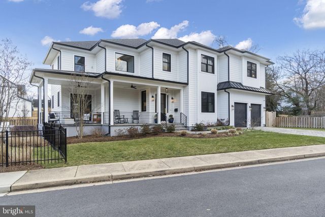 $2,650,000 | 3828 20th Street North, Arlington, VA 22207