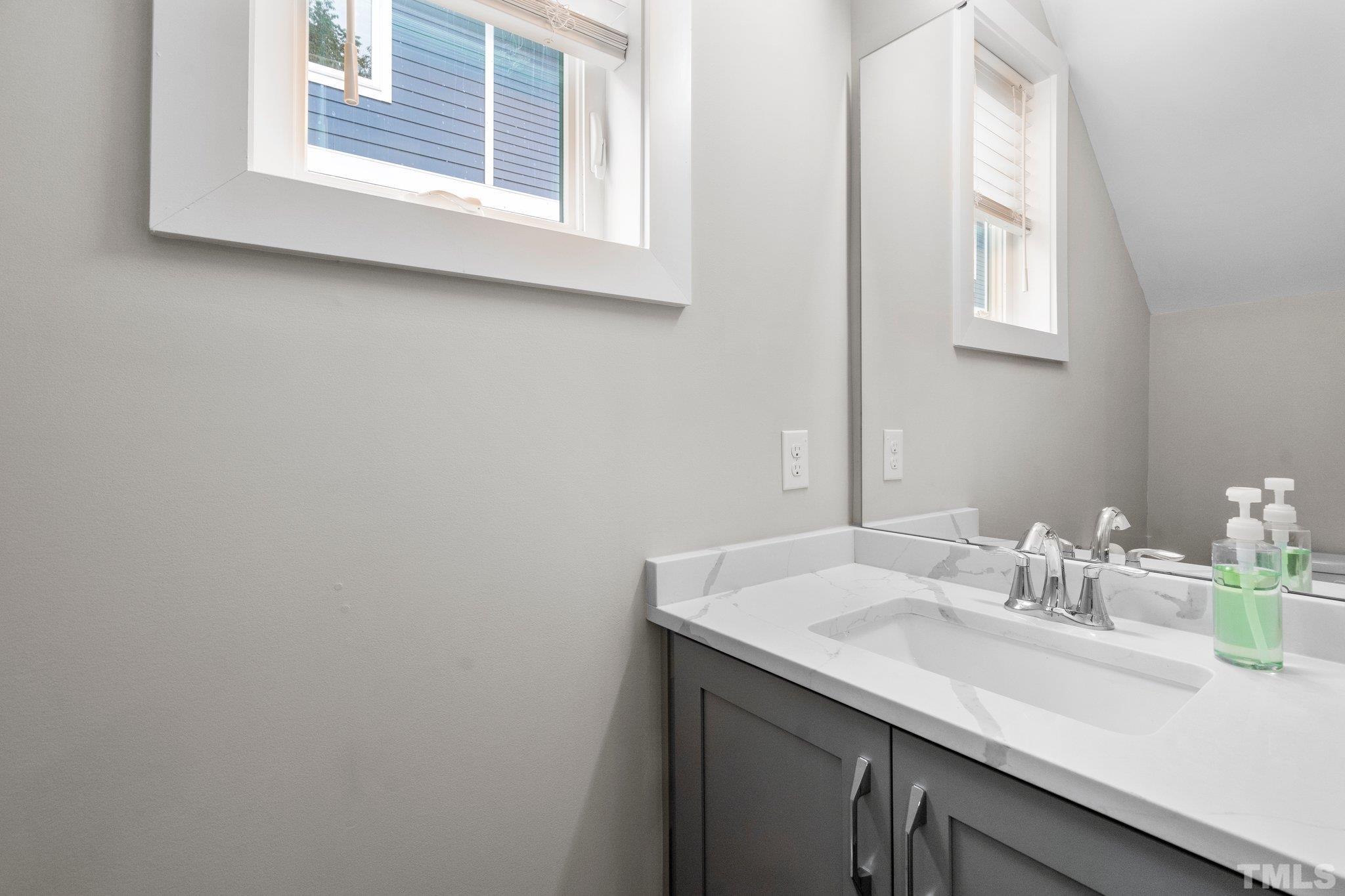 519 Heather Drive Raleigh, NC 27606 - Photo 13 of 51 Gallery Image 13