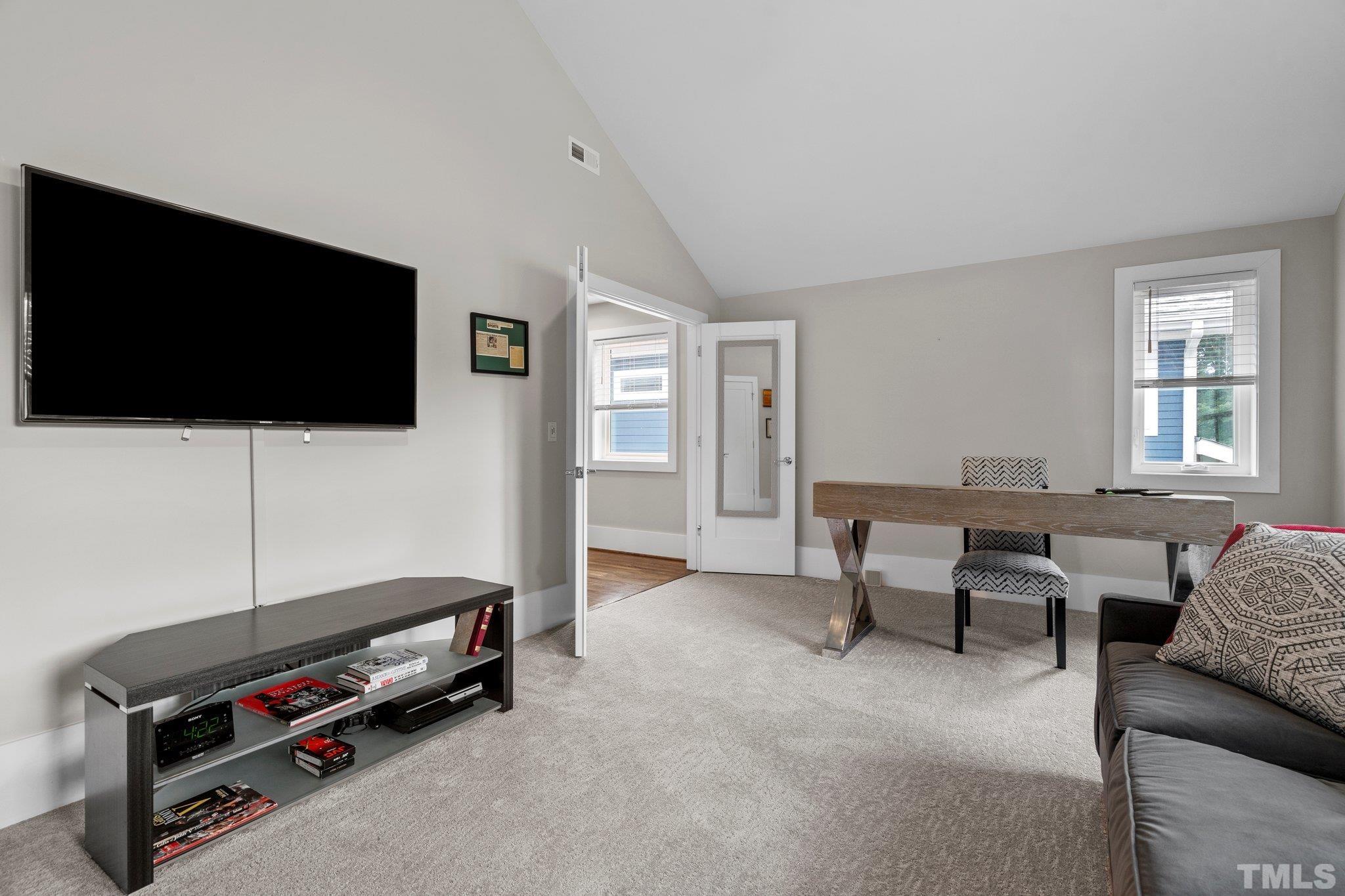 519 Heather Drive Raleigh, NC 27606 - Photo 23 of 51 Gallery Image 23