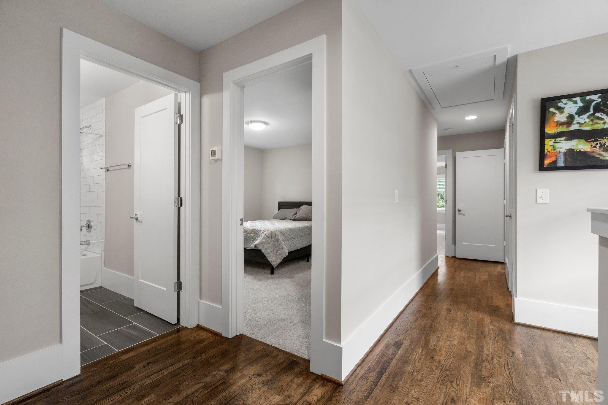 519 Heather Drive Raleigh, NC 27606 - Photo 25 of 51 Gallery Image 25
