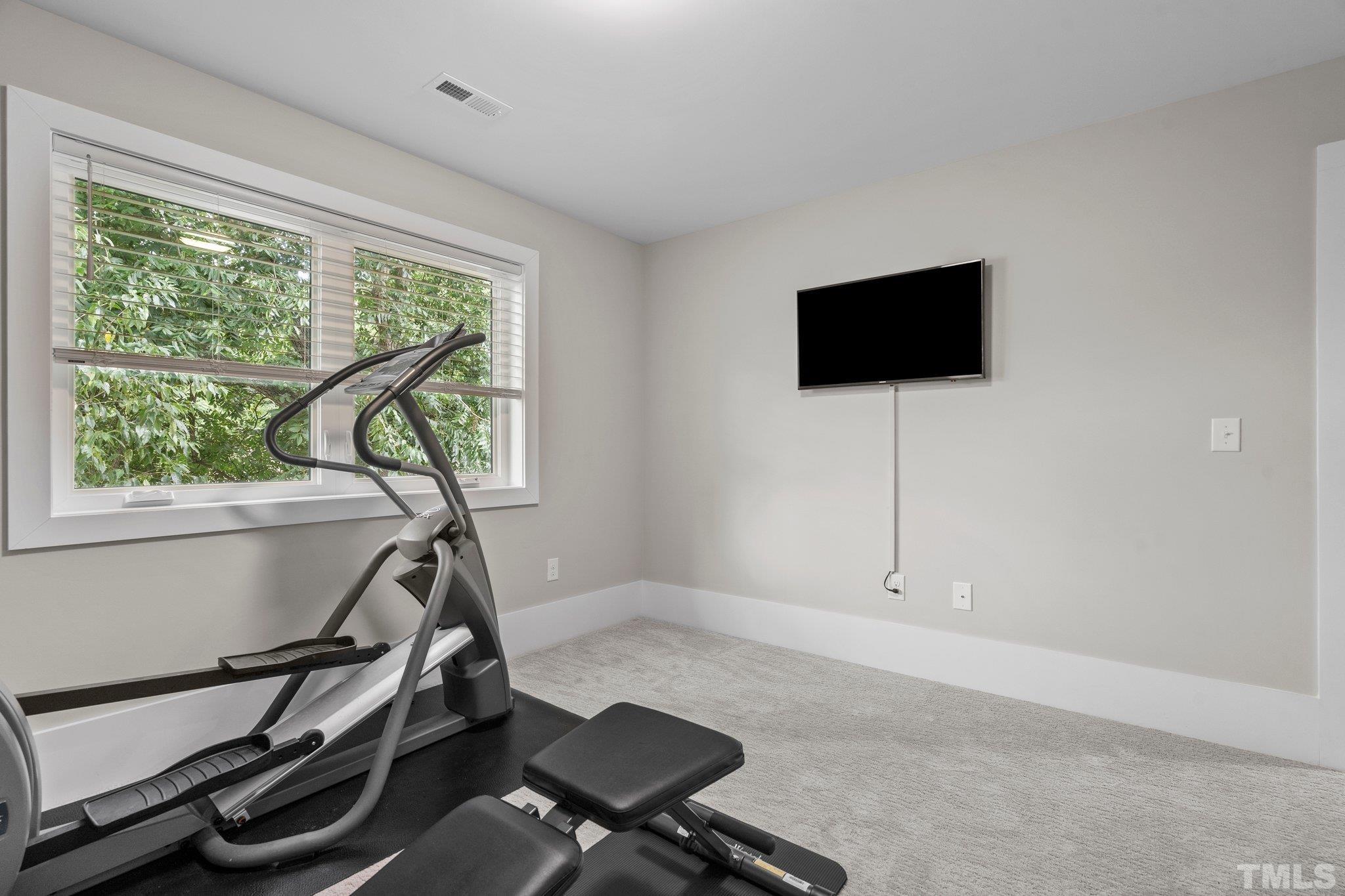 519 Heather Drive Raleigh, NC 27606 - Photo 27 of 51 Gallery Image 27