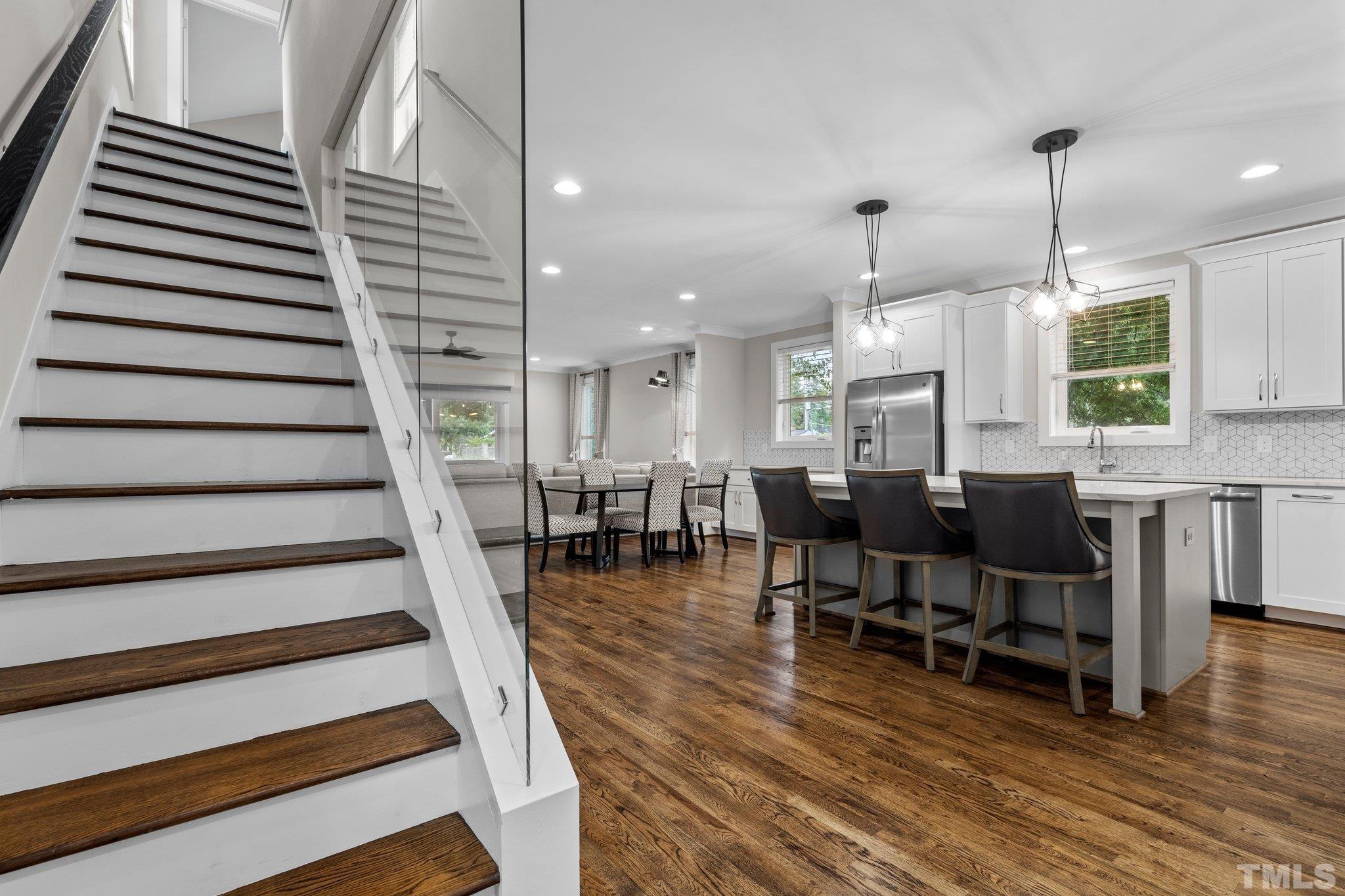 519 Heather Drive Raleigh, NC 27606 - Photo 6 of 51 Gallery Image 6