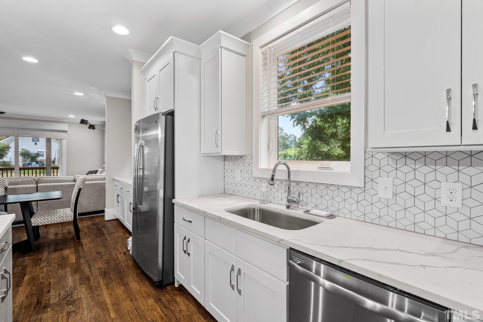519 Heather Drive Raleigh, NC 27606 - Photo 10 of 51 Gallery Image 10