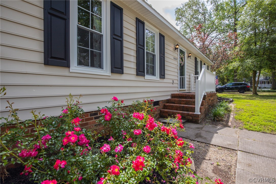 11029 Drayton Road Chester, VA 23831 - Photo 10 of 44