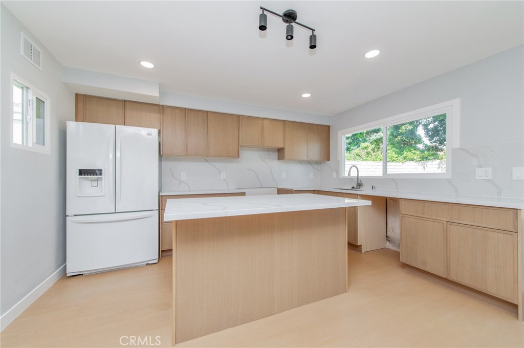 19412 Sierra Chula Road Irvine, CA 92603 - Photo 16 of 37