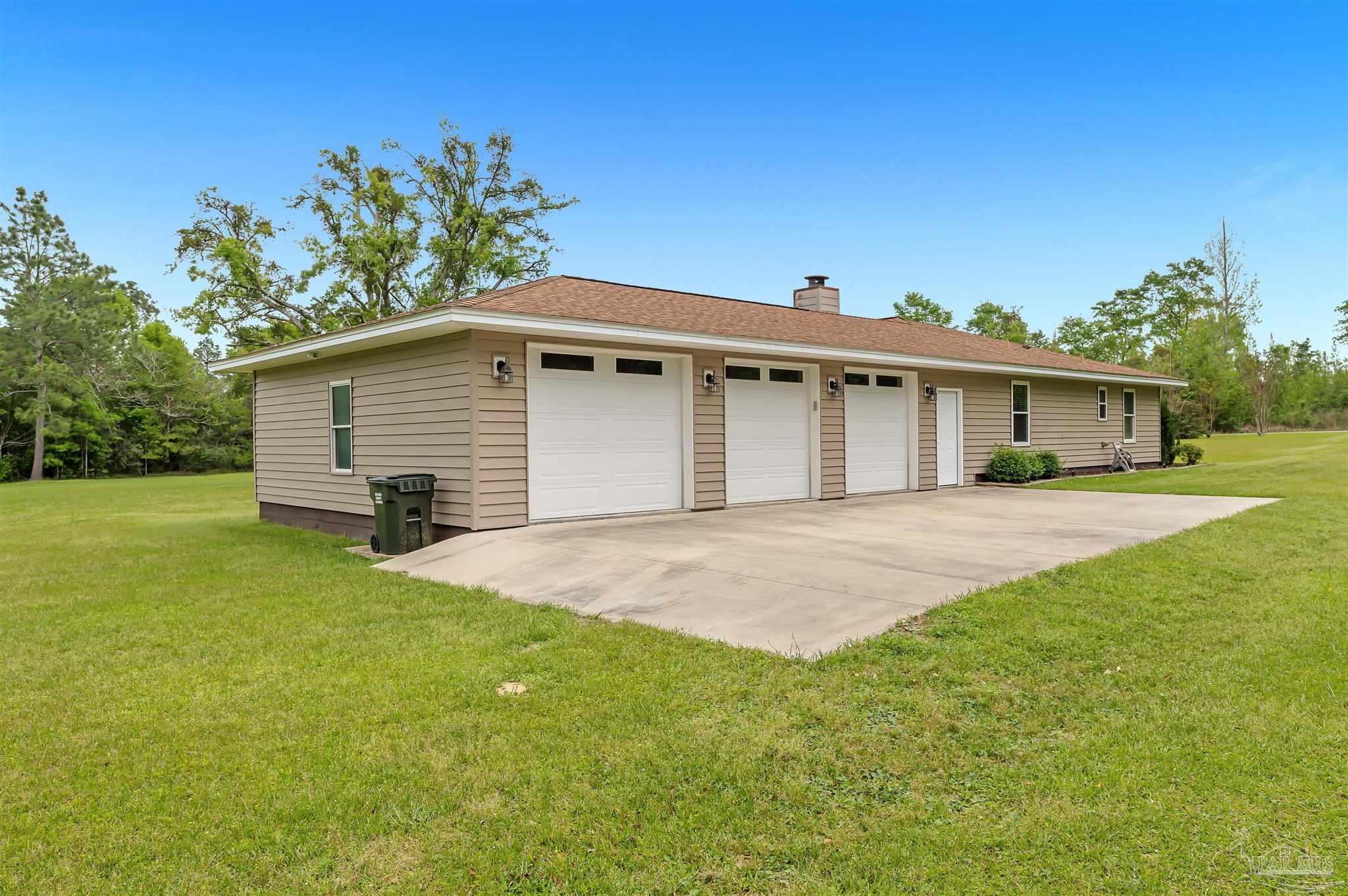 27275 Glass Road Robertsdale, AL 36567 - Photo 7 of 44