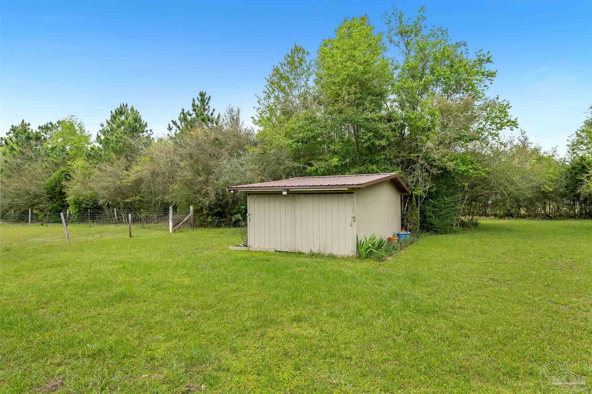 27275 Glass Road Robertsdale, AL 36567 - Photo 10 of 44