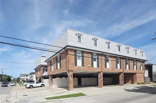 $1,450 | 301 Seattle Street, Unit 15, New Orleans, LA 70124