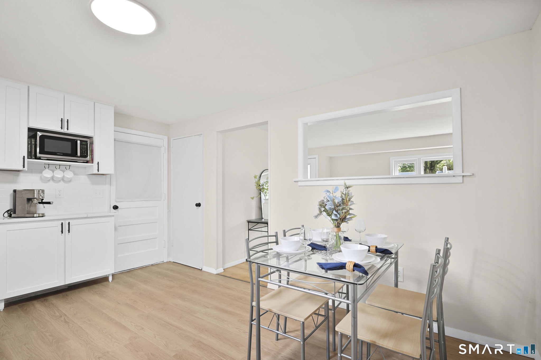 31 Meadowlark Road Enfield, CT 06082 - Photo 5 of 25 Dining area