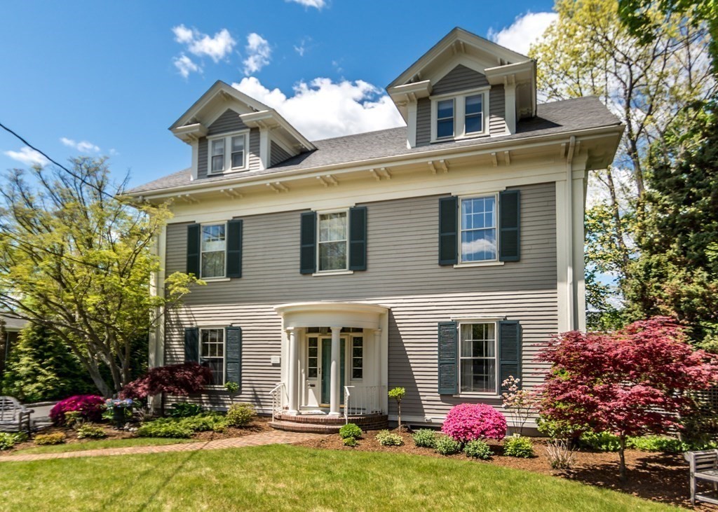 258 Linden Street Waltham, MA 02452 - Photo 2 of 41