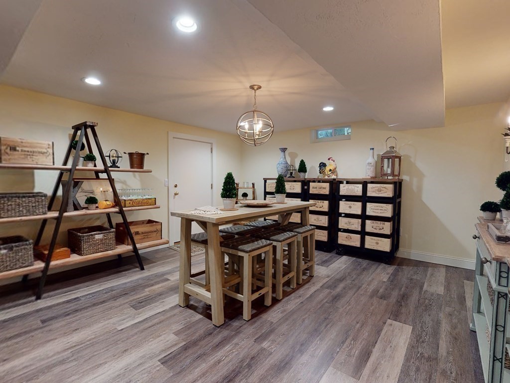 258 Linden Street Waltham, MA 02452 - Photo 29 of 41