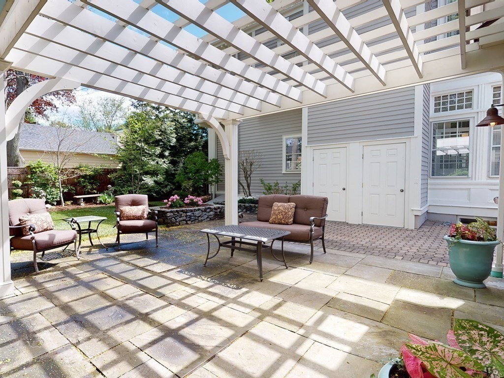 258 Linden Street Waltham, MA 02452 - Photo 35 of 41