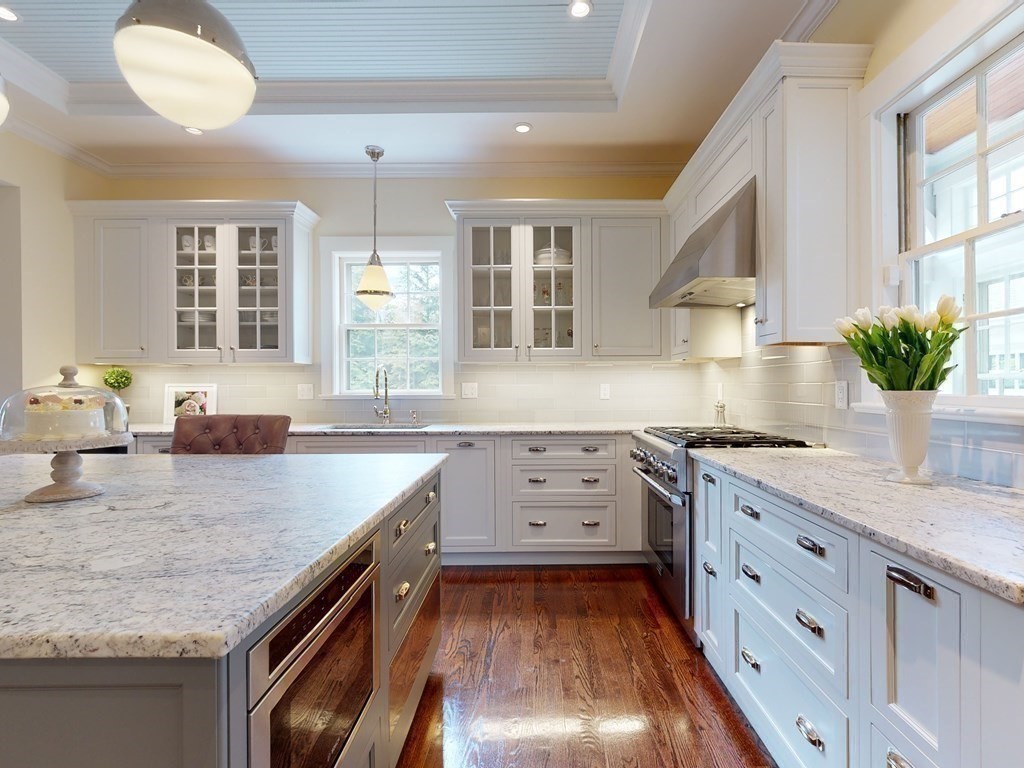 258 Linden Street Waltham, MA 02452 - Photo 7 of 41