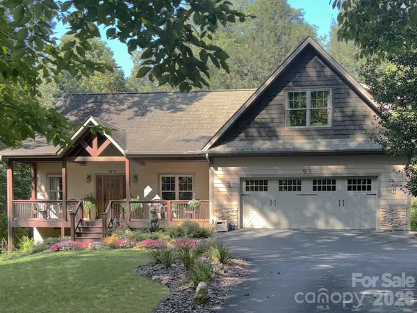 $750,000 | 95 Creeks Edge Drive, Hendersonville, NC 28739