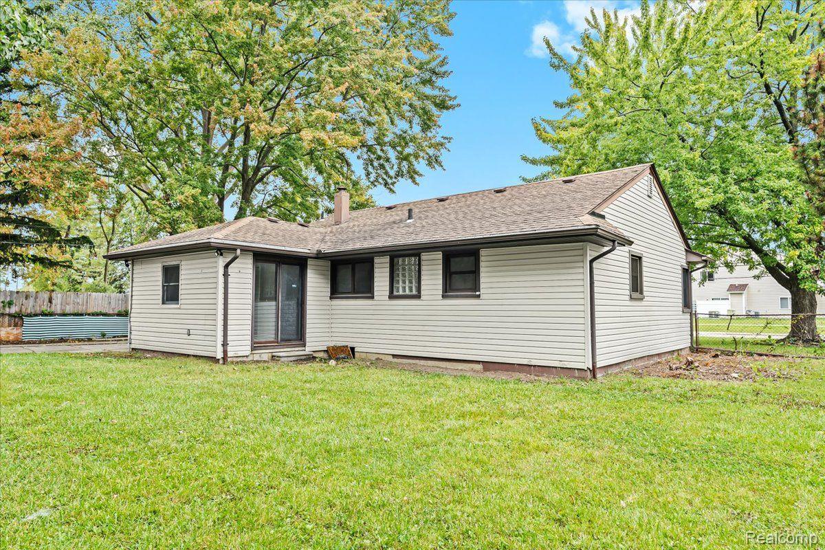 14820 Frazho Road Warren, MI 48089 - Photo 19 of 23 Gallery Image 19