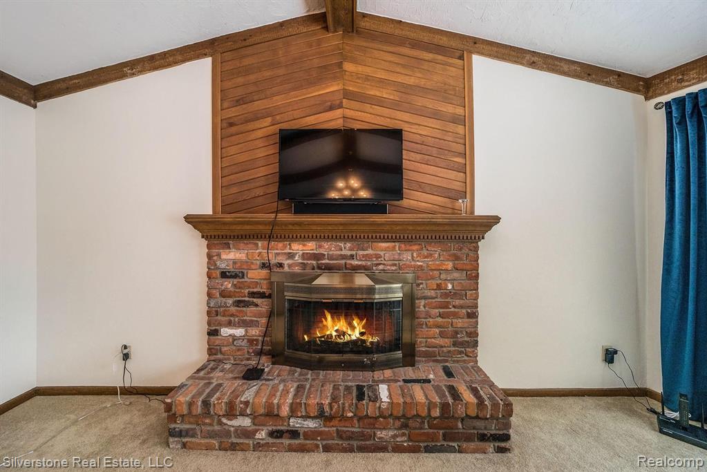 873 North Adams Road Rochester Hills, MI 48309 - Photo 18 of 37