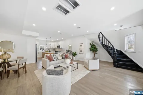 $949,000 | 28 1/2 Irving Street, Montclair, NJ 07042