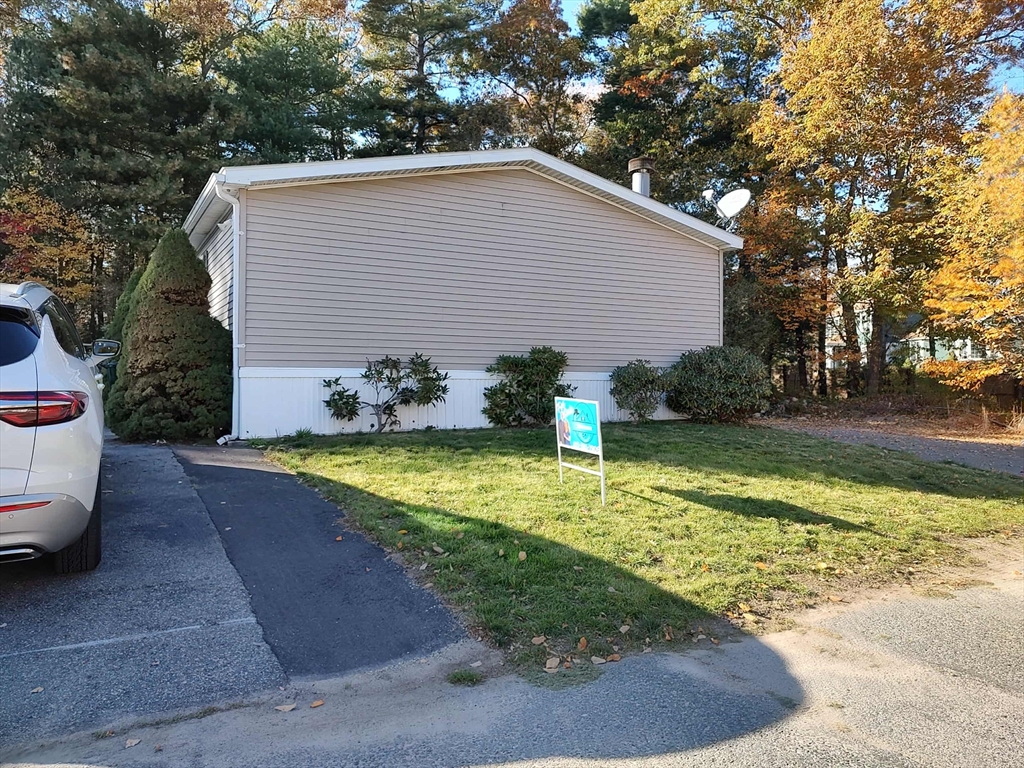 22 Medallion Road Holbrook, MA 02343 - Photo 32 of 38