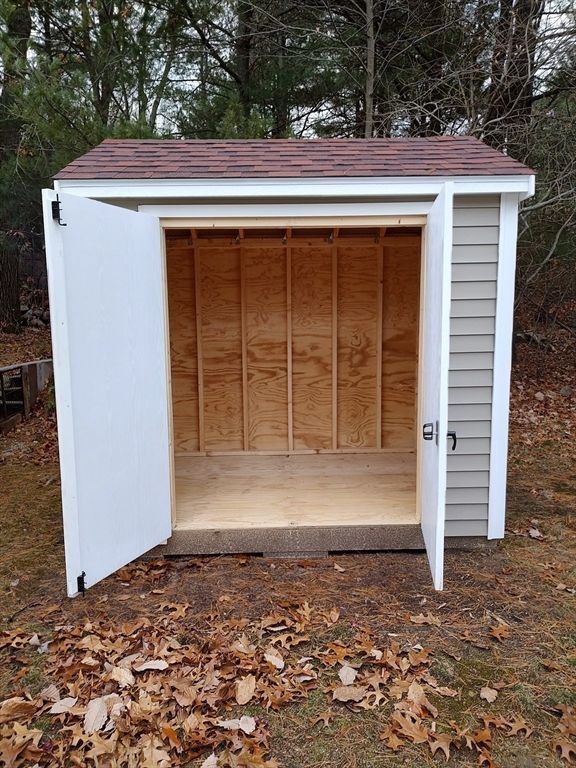 22 Medallion Road Holbrook, MA 02343 - Photo 37 of 38