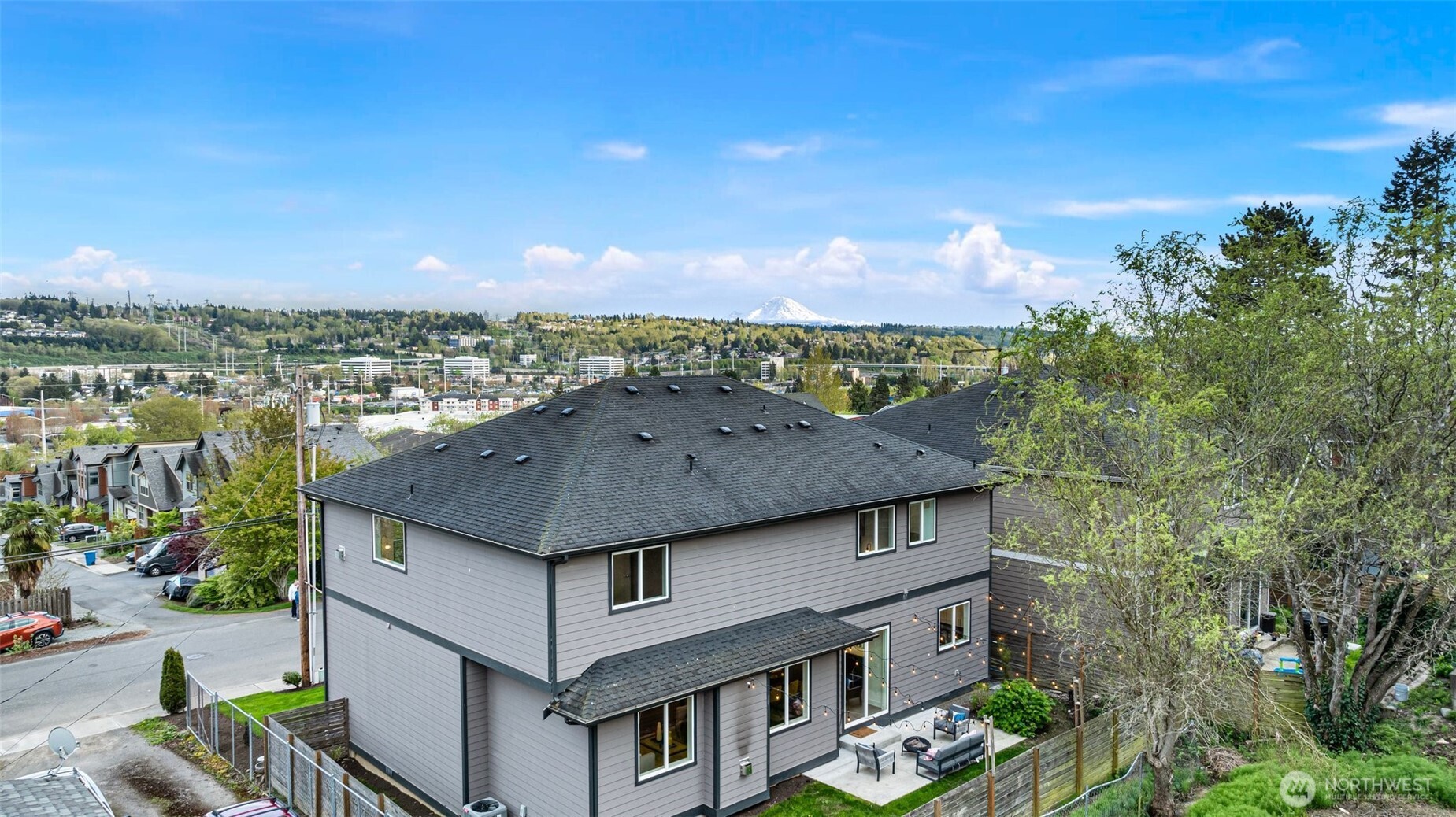 305 Stevens Avenue Southwest Renton, WA 98057 - Photo 36 of 40 a view of a terrace