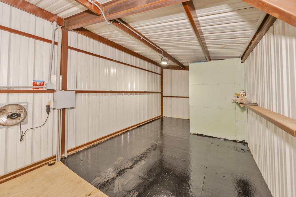 1216 Big Sandy Road Bellevue, TX 76228 - Photo 10 of 36 a view of entryway