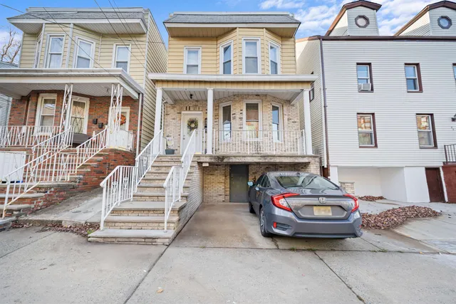 $2,300 | 83 Hobart Avenue, Bayonne, NJ 07002