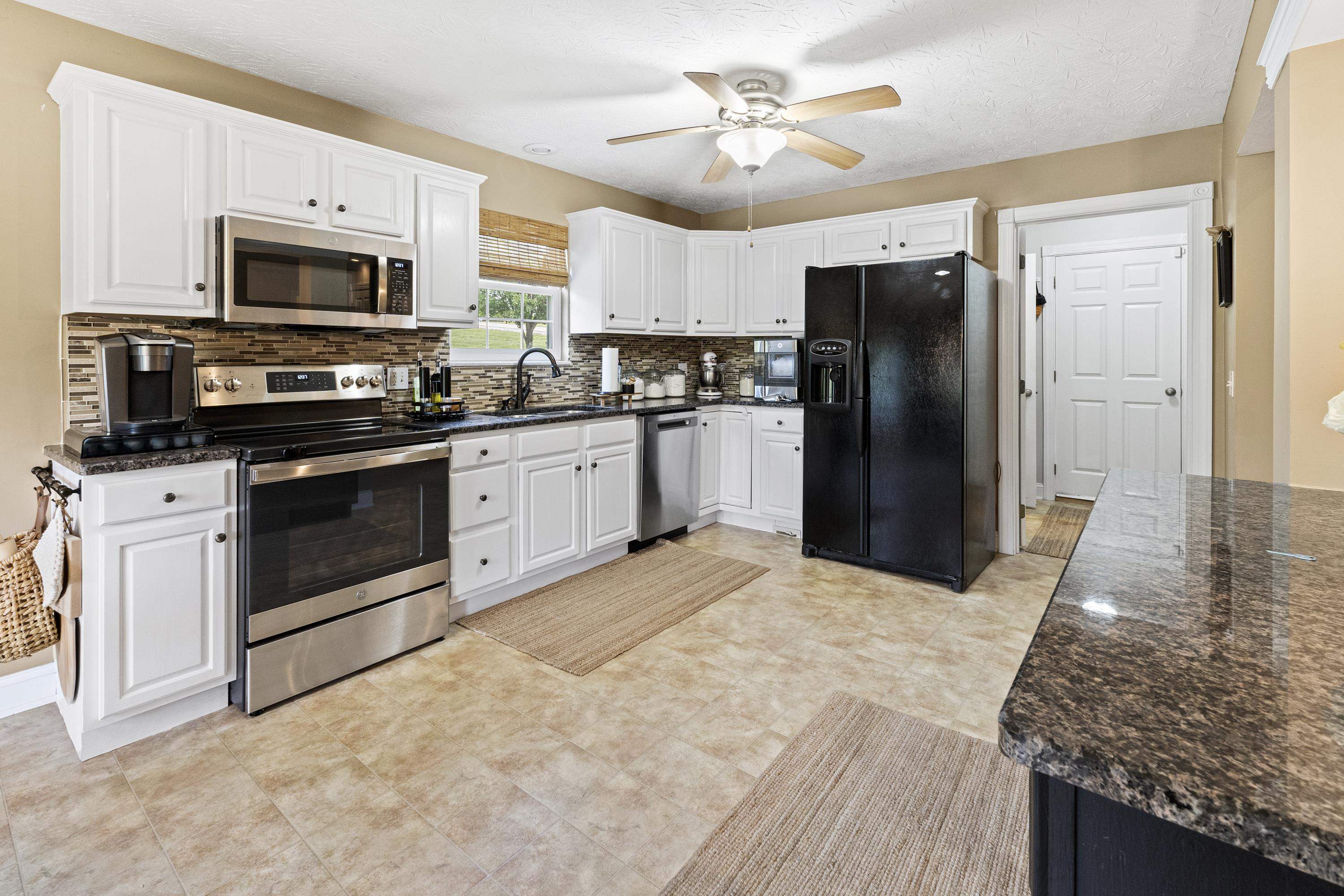 405 Iron Furnace Road Greenup, KY 41144 - Photo 8 of 50 Gallery Image 8