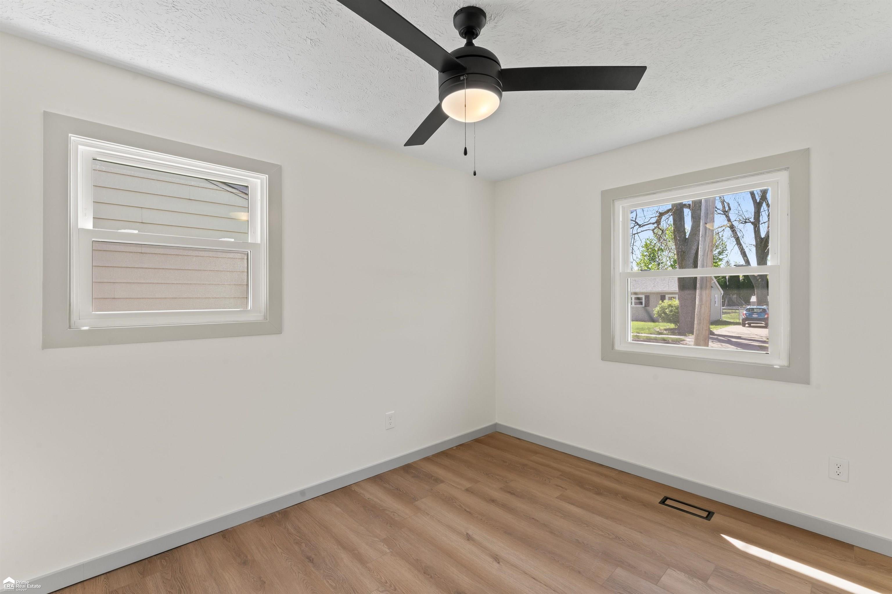 2226 Pollard Road Lansing, MI 48911 - Photo 14 of 33 50174143-8c80d58d-478a-4dbb-96a2-b73fccf0e139.JPG