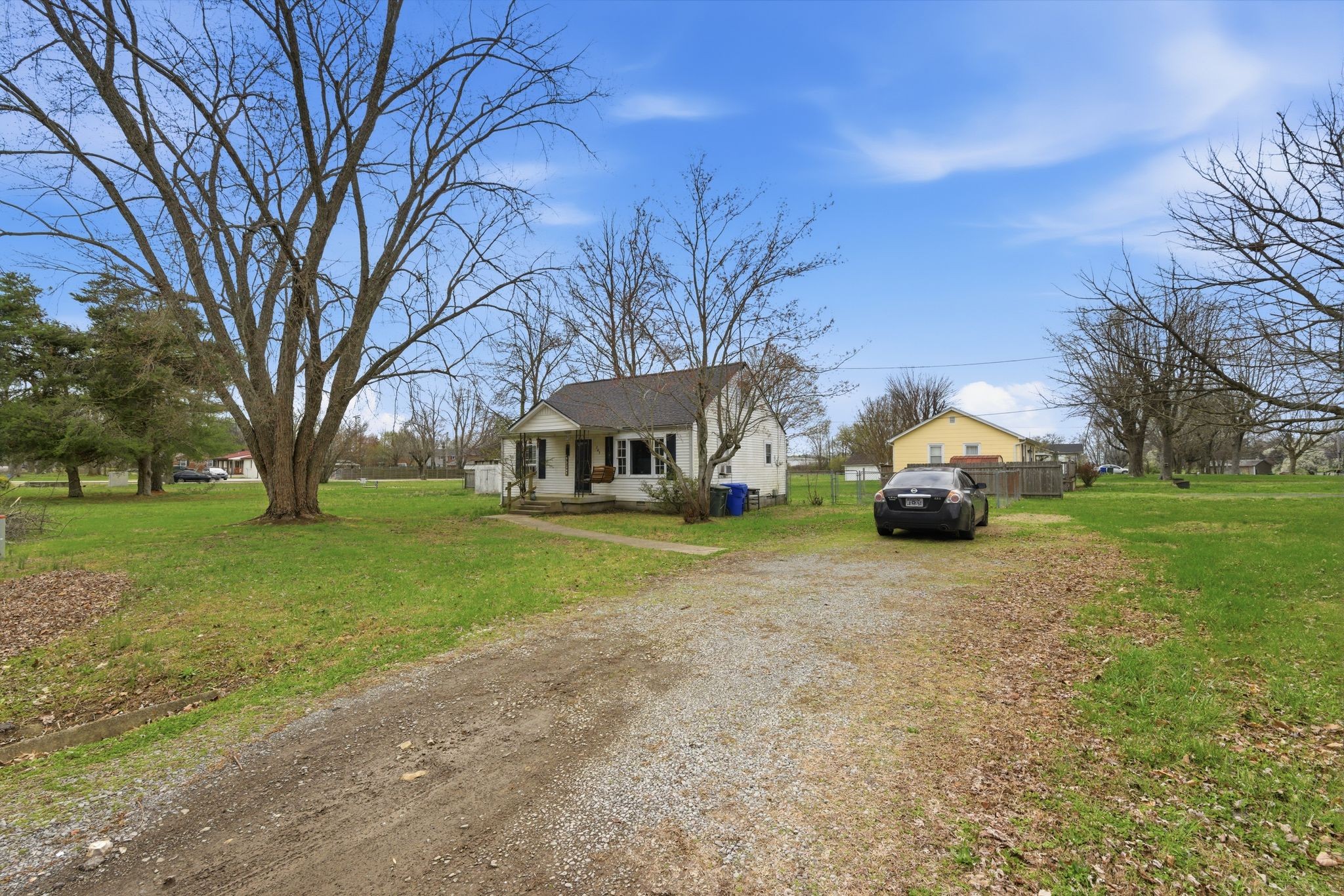 703 McCurdy Road White House, TN 37188 - Photo 3 of 26 a house view with a garden space