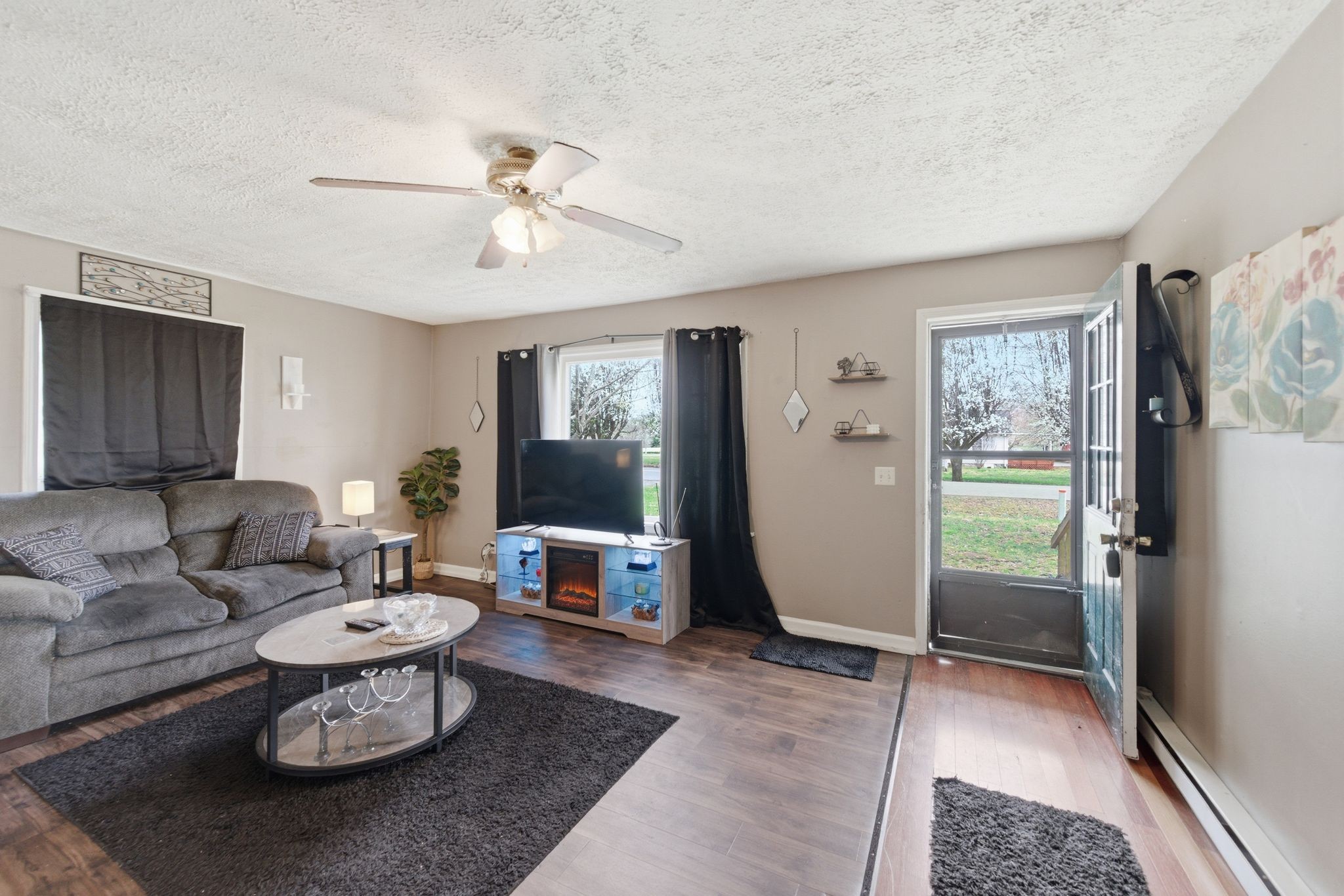 703 McCurdy Road White House, TN 37188 - Photo 9 of 26 a living room with furniture and a rug