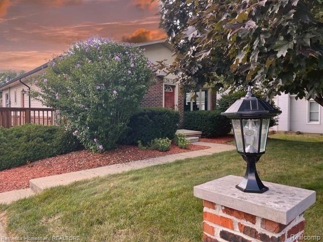 3636 Mildred Avenue Rochester Hills, MI 48309 - Photo 2 of 25