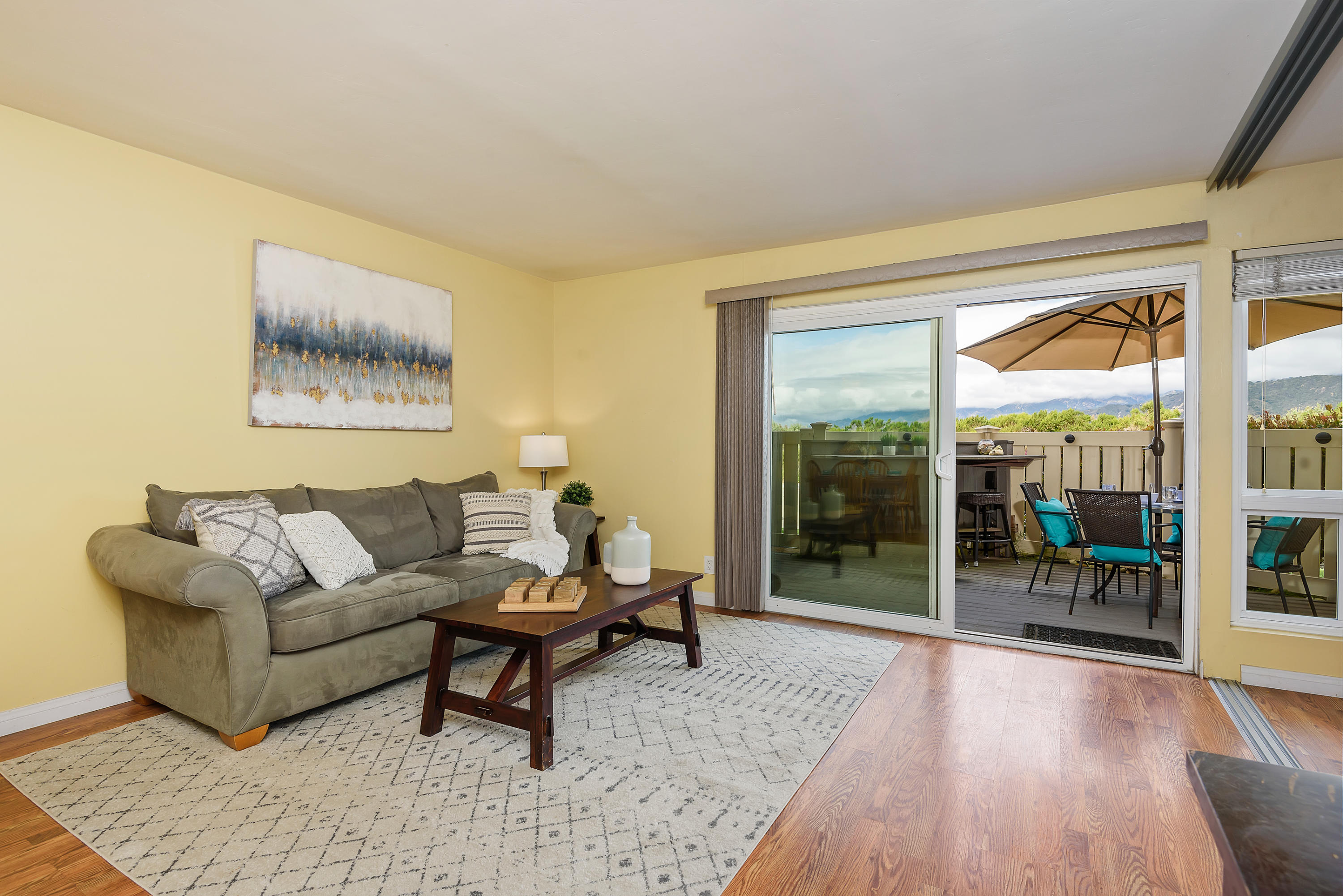 4700 Sandyland Road, Unit 2 Carpinteria, CA 93013 - Photo 6 of 24 Spacious Living Room