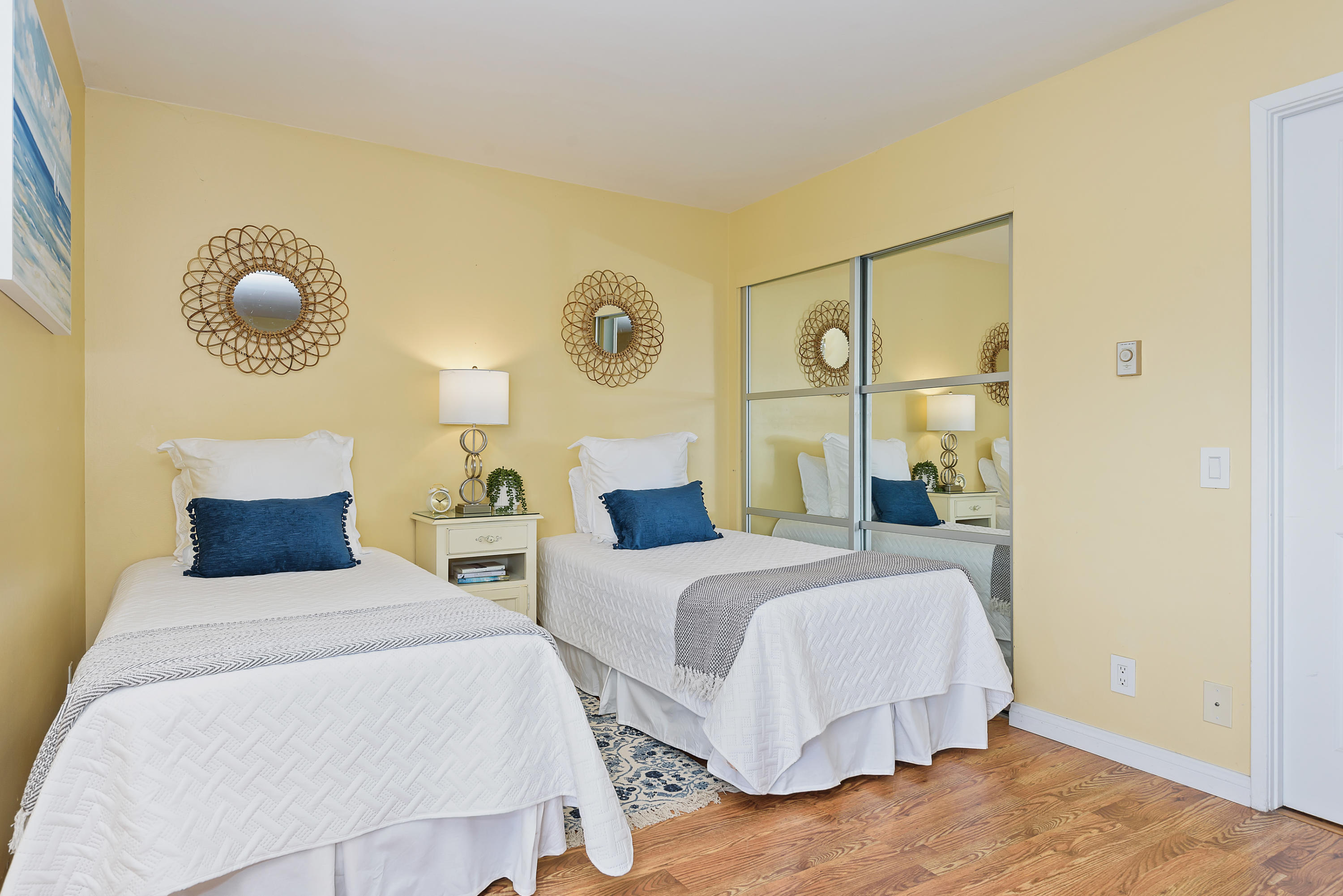 4700 Sandyland Road, Unit 2 Carpinteria, CA 93013 - Photo 7 of 24 Delightful Guest Room